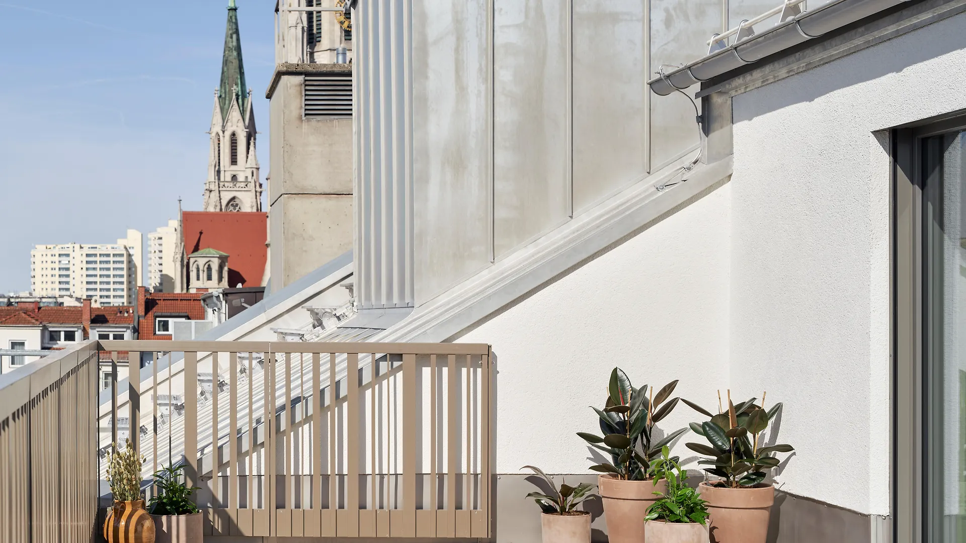 Schwan Locke Hotel Munich 4*,