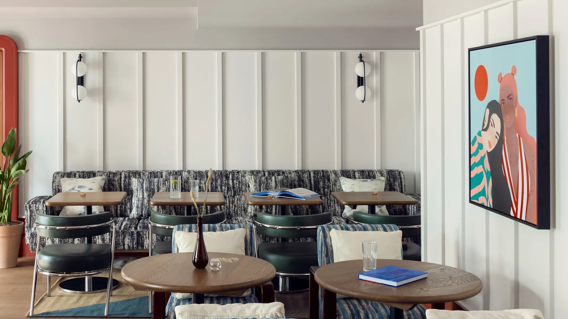 Schwan Locke Hotel Munich Germany