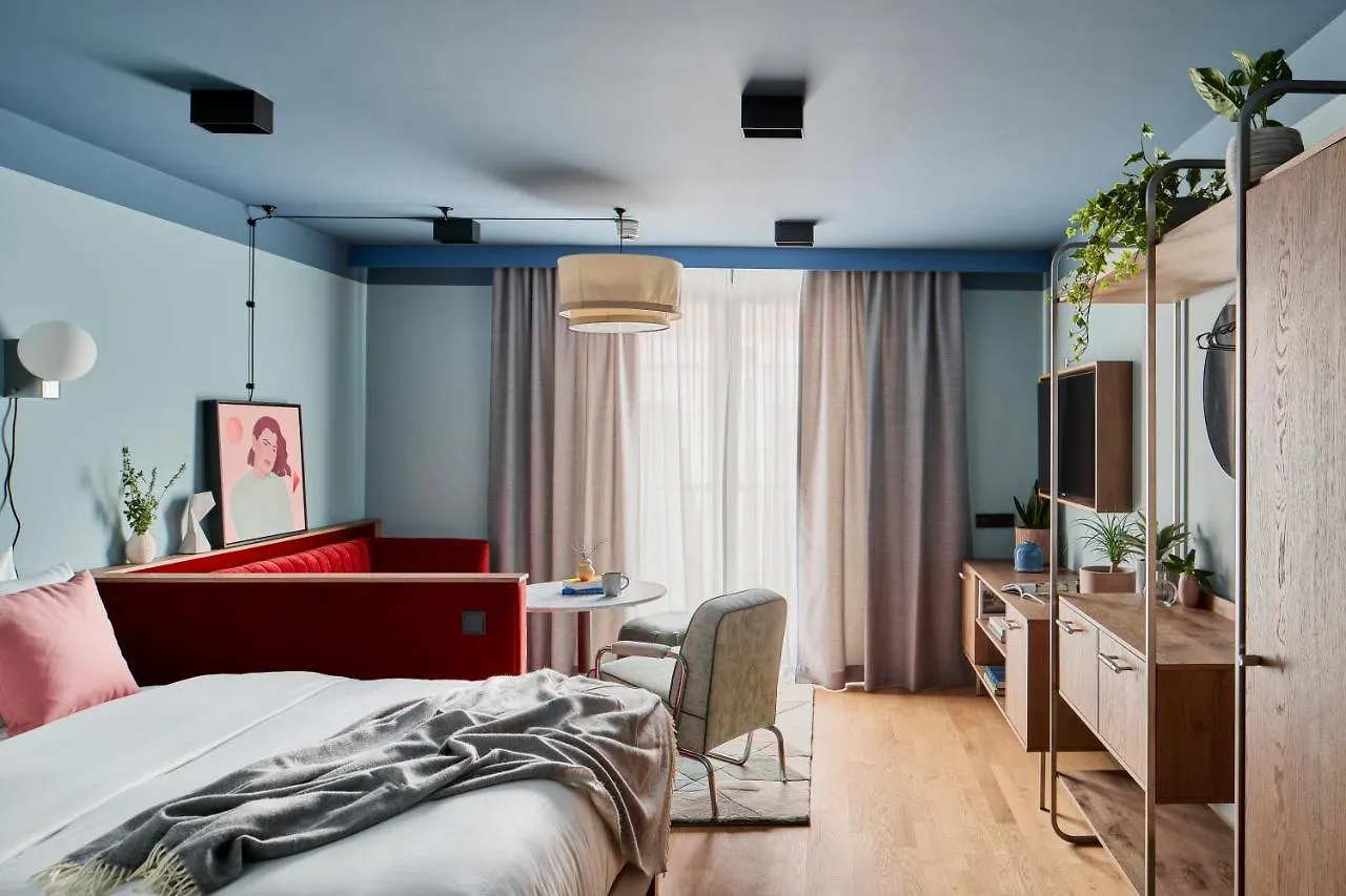 ****  Schwan Locke Hotel Munich Germany